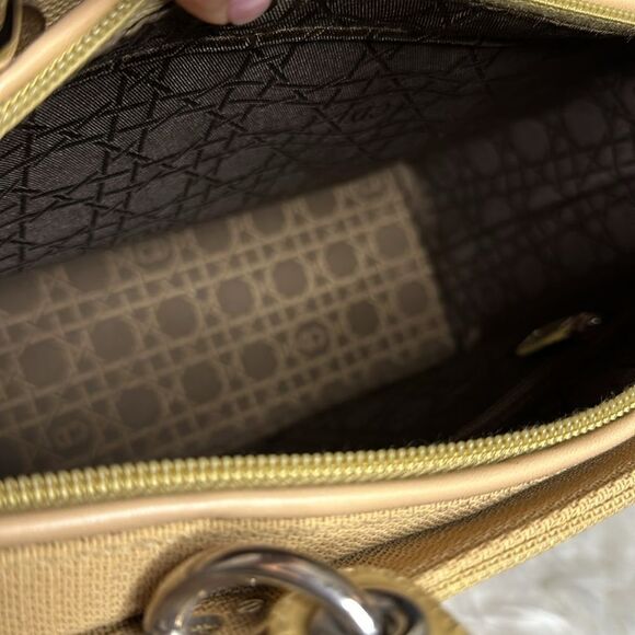 💯Authentic LADY DIOR PATENT LEATHER HANDBAG🍀 - Picture 6 of 17